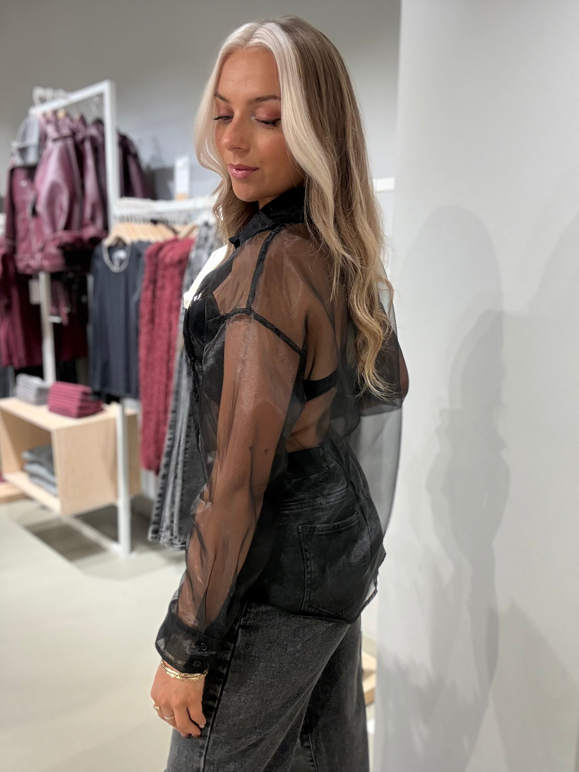 VILACE Shirt - Black Beauty